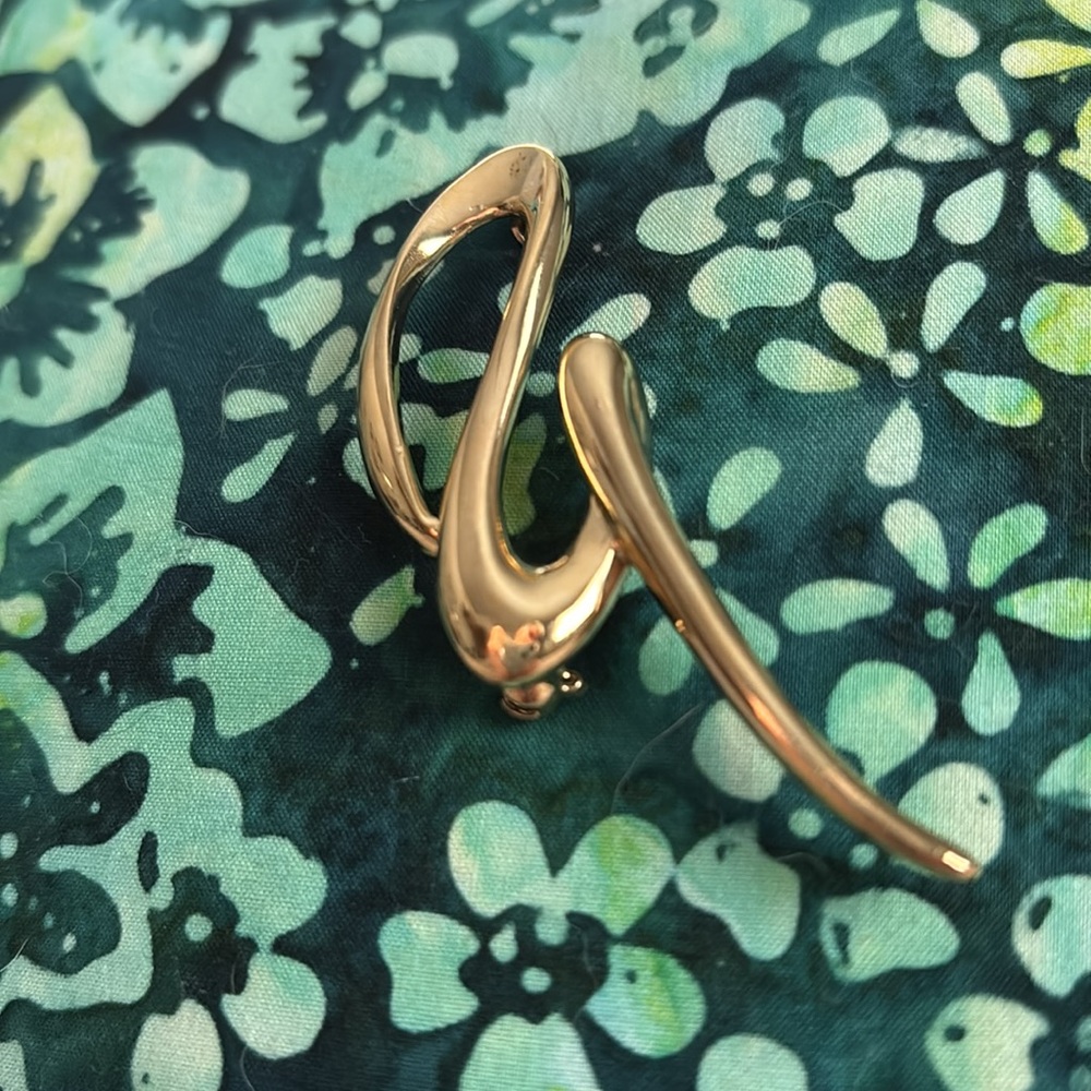 Gold Brooch - Picture 3 of 4
